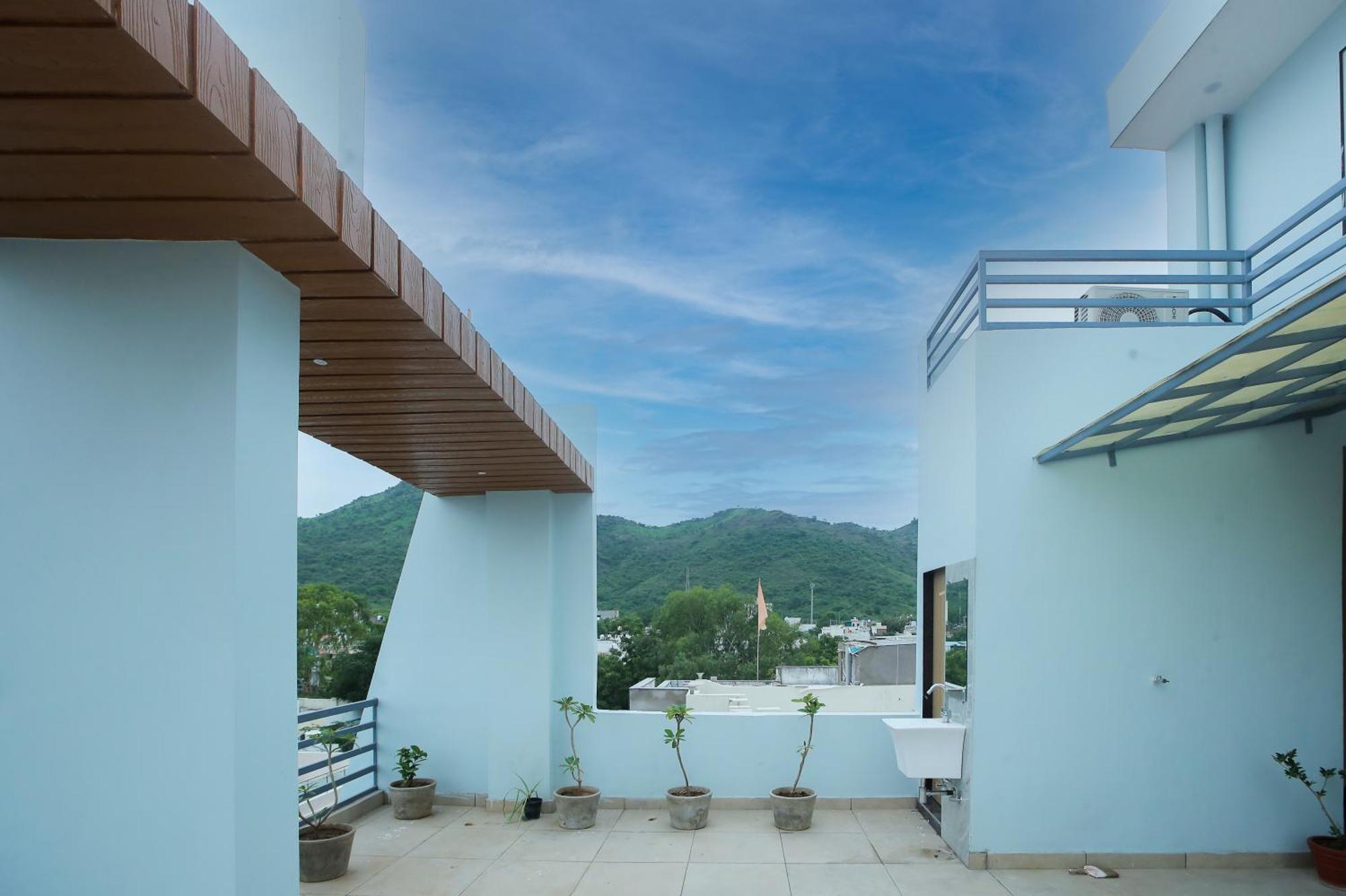Chitrakoot Residency Aparthotel Udaipur Buitenkant foto